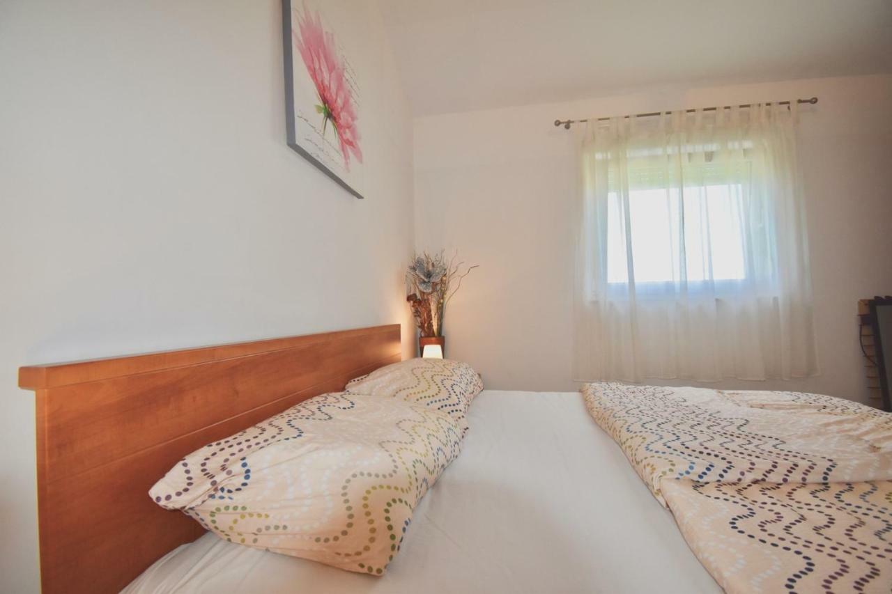 Comfortable Apartment Near The Hidrobaza Beach 스틴잔 외부 사진